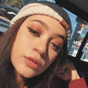 Meet your Posher, Paige